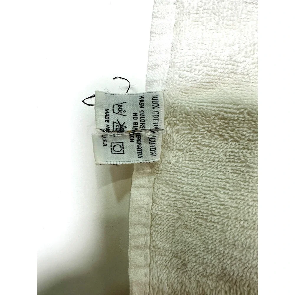 Vintage Royal Cannon Royal Family White Hand Towel 100% Cotton Made in USA 25x15